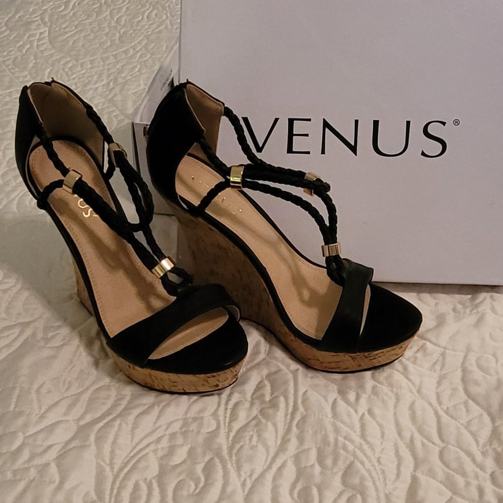 Wedge Heels, Venus